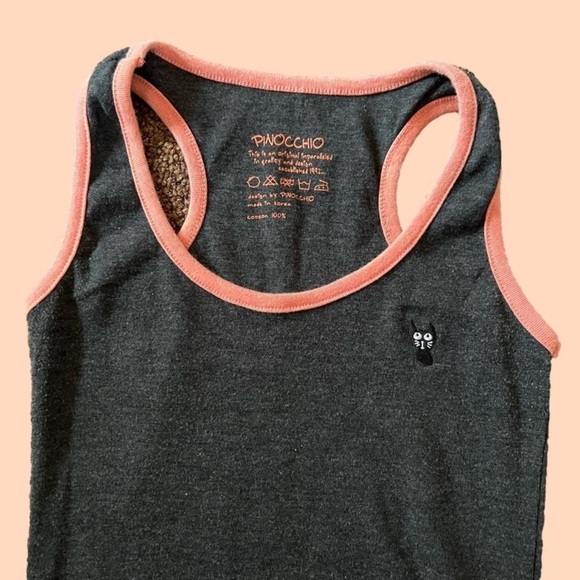 Good looking, gray and salmon, long body tank cute cat logo - Picture 1 of 4